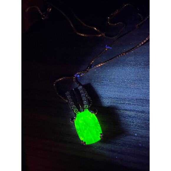 Bella Luce Pink and white CZ Rhodium Over Silver Pendant - Picture 5 of 11